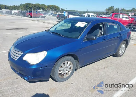 2010 Chrysler Sebring Touring z USA, uszkodzony, nr VIN 1C3CC4FB7AN143489